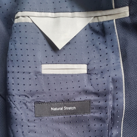 ๐ HOST PICK ๐ Hugo Boss Men's Single-breasted Wool Blazer - Picture 11 of 16